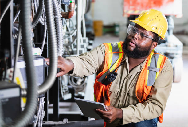 Best Local Electrician Companies  in Louisvle, IL